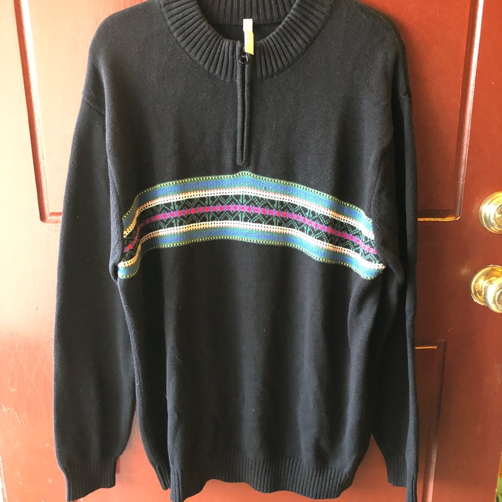 Hanna Andersson Men’s Knot pullover sweater - black with colorful detail Size L